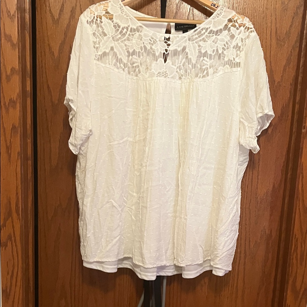 White laced Top, Never worn, Womens Size 24